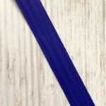 krullint donkerblauw