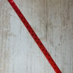 rood lint met glimmend rode hartjes