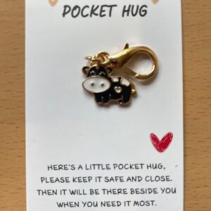 Pocket Hug Koe Zwart