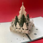 Kerstkaart Kerstbomen in wit en groen