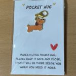 Pocket Hug Teckel Hanger