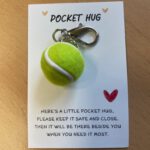 Pocket Hug Tennisbal hanger